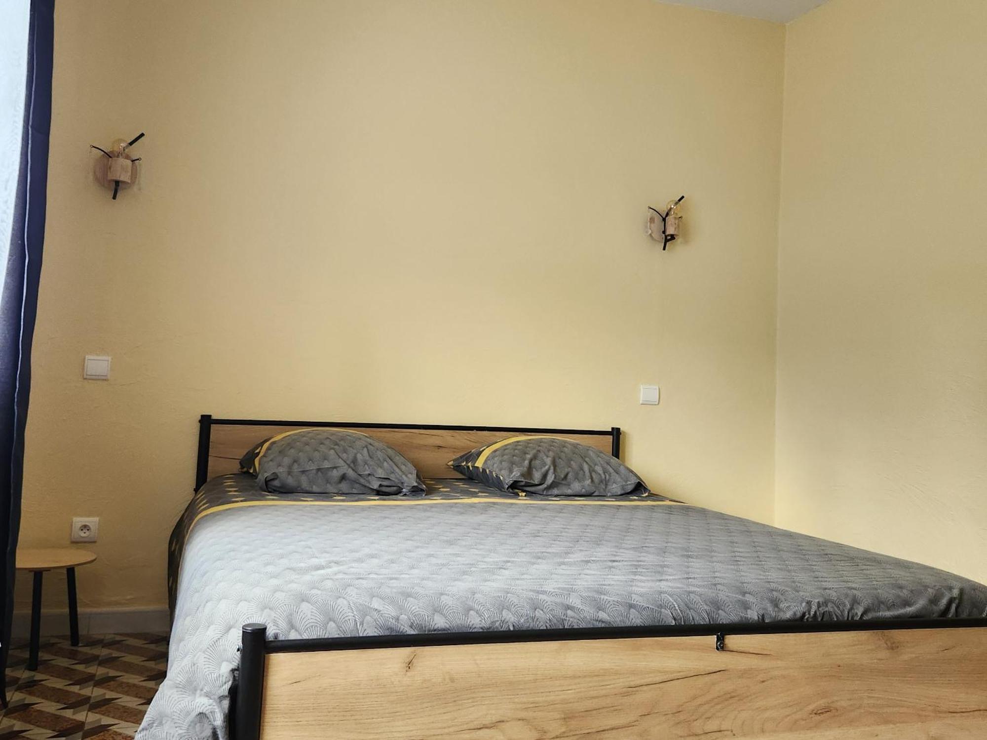 Les Belles Nuits Bed and Breakfast Le Bousquet-d'Orb Exteriör bild